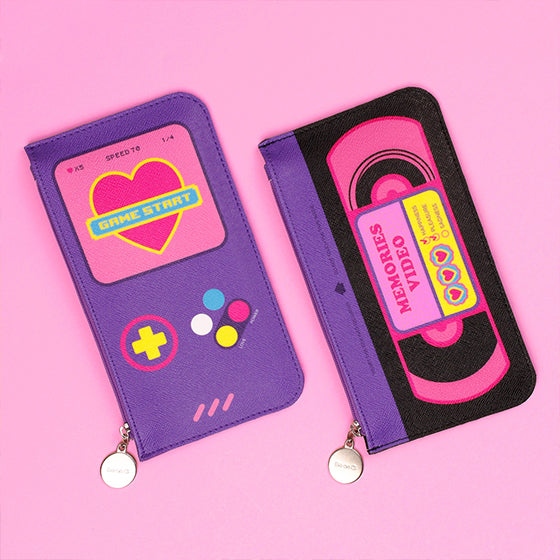 Retro Pouch