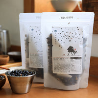 Green Kernel Black Bean Puffs