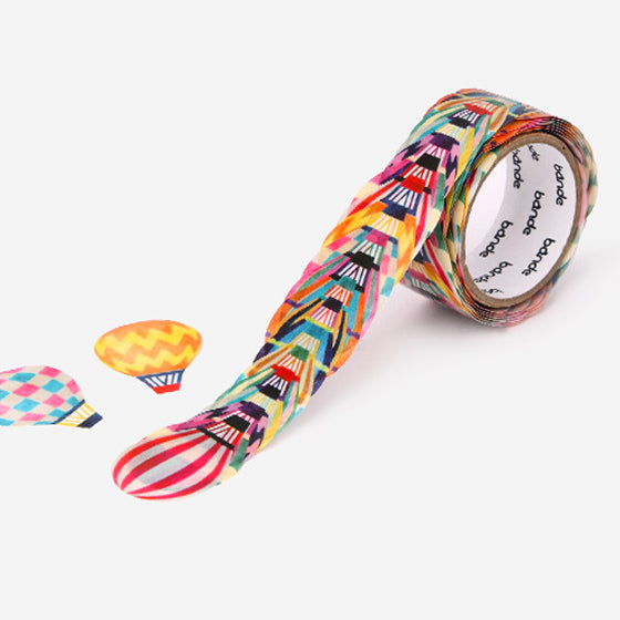 Bande Lulu flying up hot air balloon masking tape